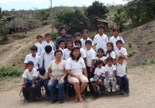 Teaching in Ecuador in Volunteers in Edmonton - Image 4