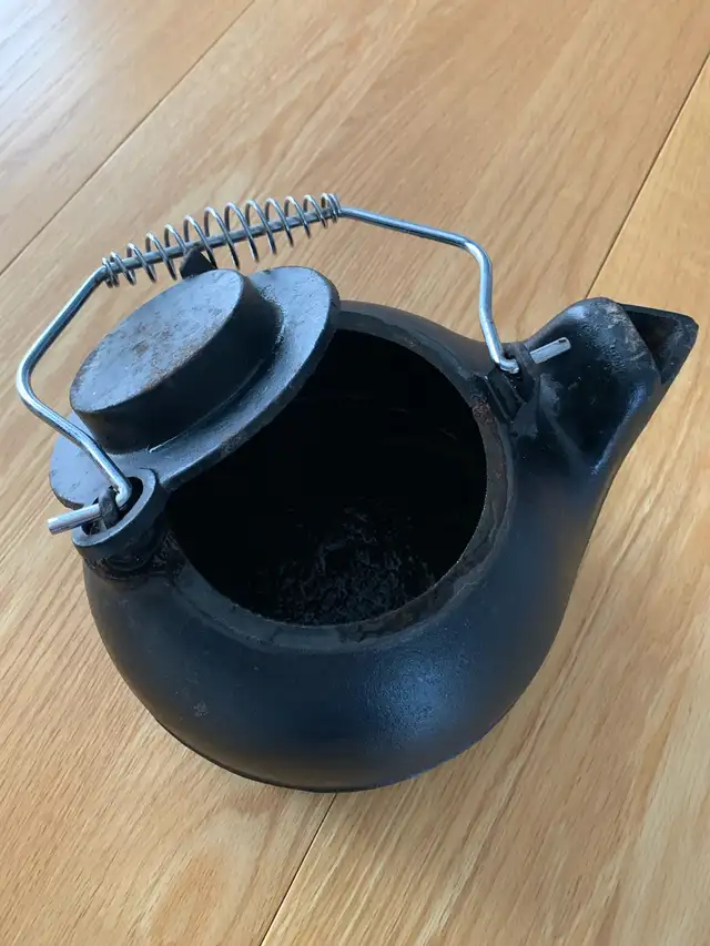 Cast Iron Humidifying Kettle62863738603265122