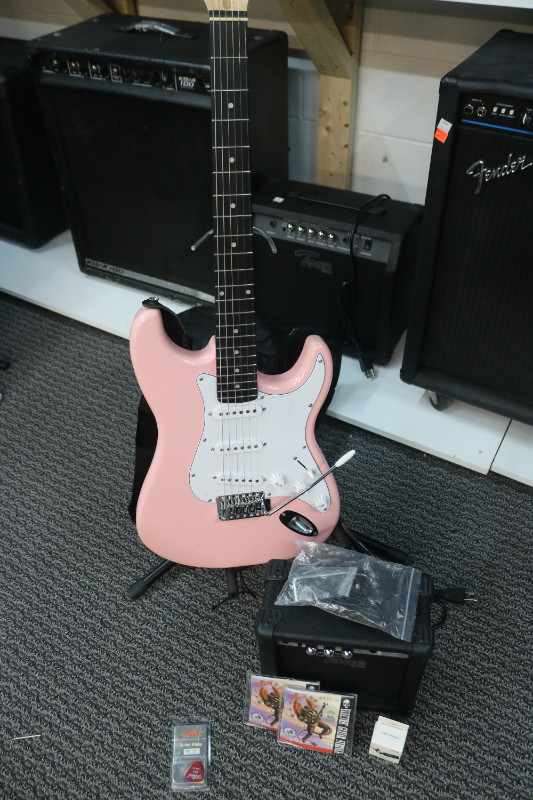 GROOVE S2024 ELECTRIC GUITAR PACK IN PINK (#4669) in Other in City of Halifax