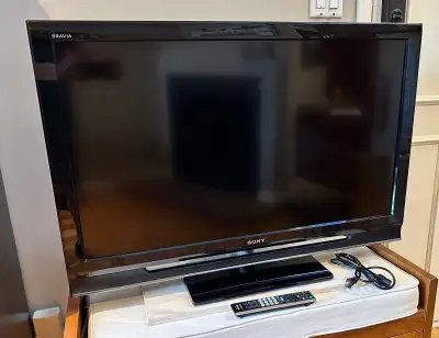 Télé usagé Sony Bravia 40 po 1080p KDL-40WL140 / 40" used TV, View more