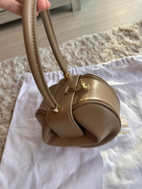 Nude round purse - Gabriela Hearst Nina bag-inspired