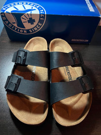 Birkenstocks Black - Arizona Soft Footbed