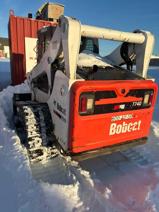 Skid Steer Rental – Bobcat T740 & Takeuchi TS70V in Brick, Masonry & Concrete in Oshawa / Durham Region - Image 4