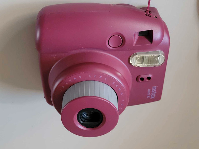 Fujifilm Instax Mini 8 Instant Camera  - Burgundy  in Cameras & Camcorders in Oshawa / Durham Region - Image 4