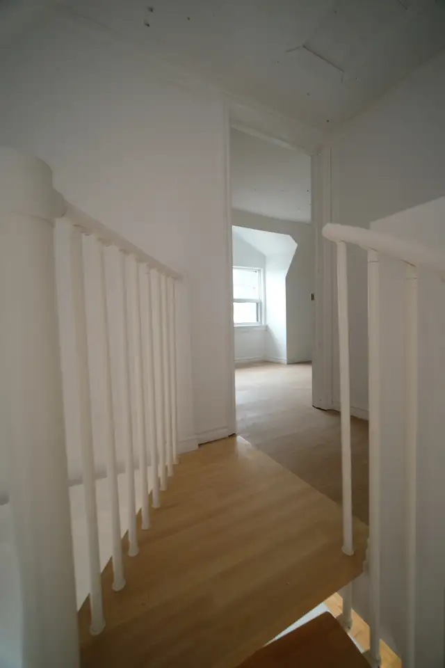 Bright & Beautiful 3-Bedroom @ Dupont & Christie in Long Term Rentals in Trenton - Image 6