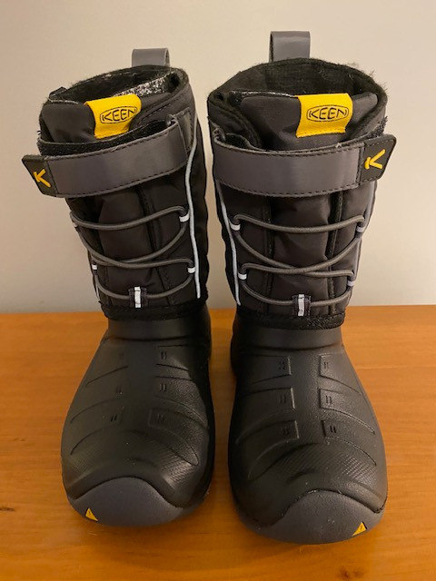 Brand New Keen Lumi Kid's Winter Boots - Size 11 in Kids & Youth in London