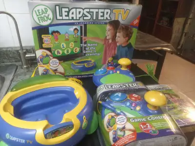 Include 1 controls, menu and 1 game cartridge. Like new in box *Add extra brand new control +$20