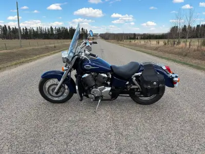 2002 Honda Shadow 750 ACE ,Very good condition,includes ; Throttle lock for those long cruises,winds...