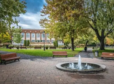 Plateau - Face au Parc Laurier RDC logement 4.5 rénové