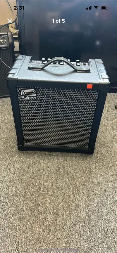 Roland cube 30 guitar amplifier , View more