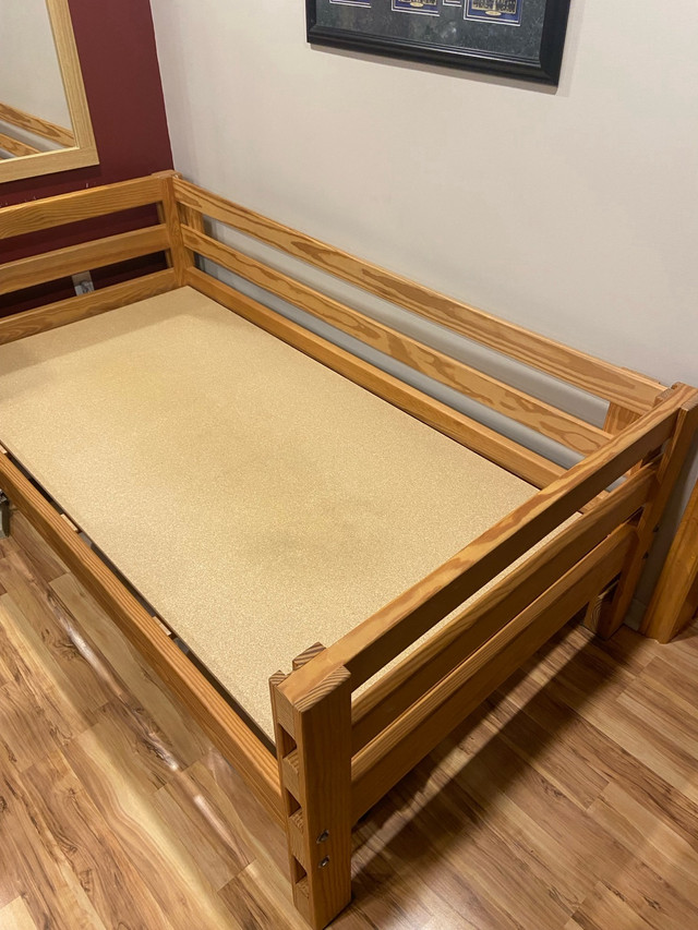 Bunk beds - twin regular length in Beds & Mattresses in Mississauga / Peel Region