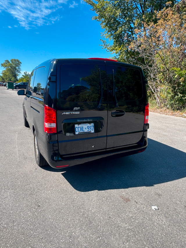 Mercedes Benz Metris 2017 7-Passenger Van in Cars & Trucks in Markham / York Region - Image 2
