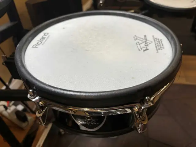 Roland PD-105BK V-Pad-10-inch dual-trigger drum in Drums & Percussion in Oakville / Halton Region - Image 3