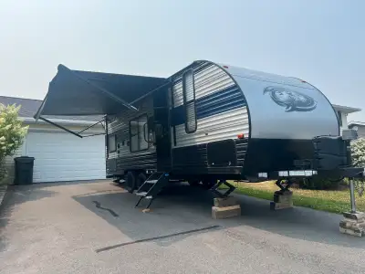 Well maintained 2019 travel trailer. 22ft long, sleeps family of 5, easy to tow. Purchased new, only...