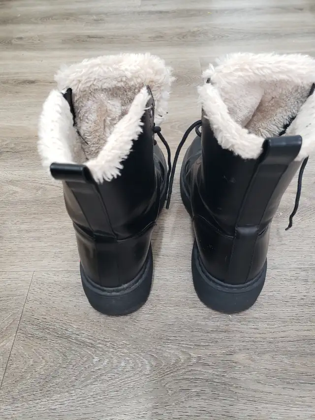 Boots ( 2 for 1 combo ) in Women's - Shoes in Edmonton - Image 4