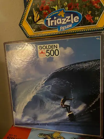 500 pcs - Water Flow; Break the Wave Surfer; Hawaiian Reef Life 528 Pcs- Triangle Puzzle 750 pcs- Bu...