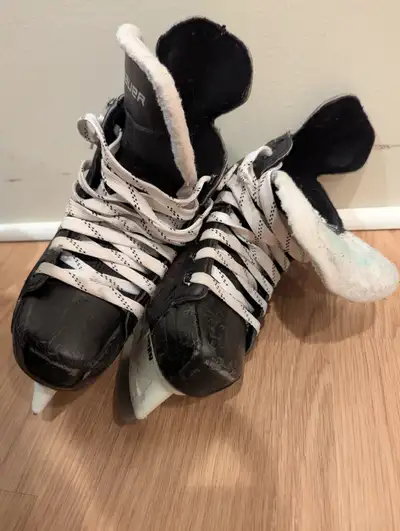 Bauer Size 1 Youth Hockey Skates, View more