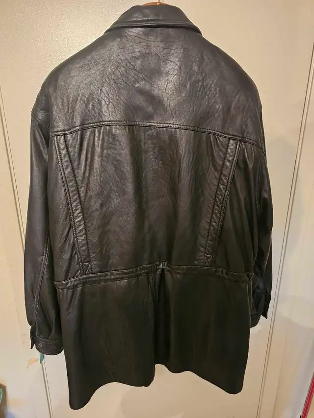 vintage danier mens leather jacket size large in Men's in Kingston - Image 5