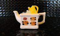 Miniature Red Rose Teapot - White Stove