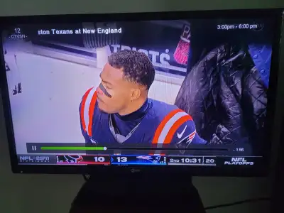 32" UPSTAR TV, View more