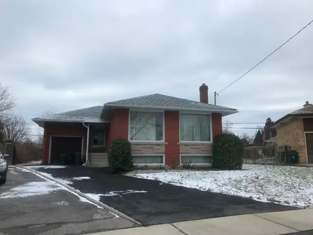 Basement Private Room ready to move-in anyday or from April 1st