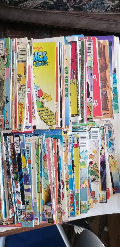 Vintage 134 mixed lot comic books, View more