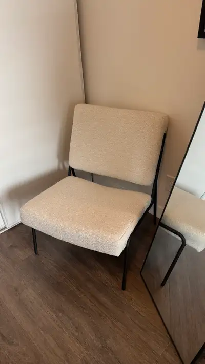 Brand new unused chair from Bouclair. Originally purchased for $299+ tax. Strictly used for decorati...