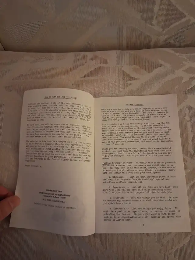 Vintage 1979 How to Get The Job You Want? Booklet in Non-fiction in Mississauga / Peel Region - Image 3