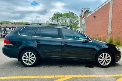 Volkswagen Golf 2012 Turbo Diesel – Familiale / Manuelle – Excellente condition Prix affiché : 7 200...