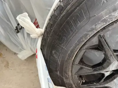 Hi i have Michelin x ice winter255/65/R18 and 18 inch rims off my 2025 toyota grand highlander just...
