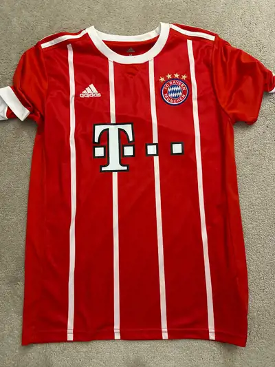 Bayern Munchen Football Jersey, View more