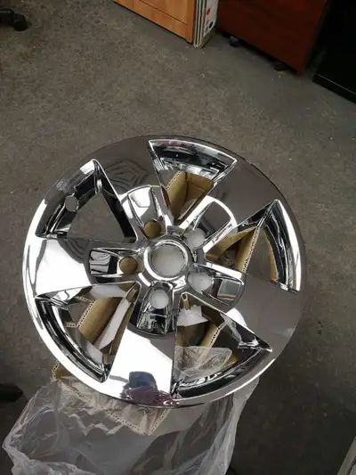 Brand New Dodge Ram 1500 (2016 & up) Hub Caps for steel rims Paid $150, never used, brand new, still...