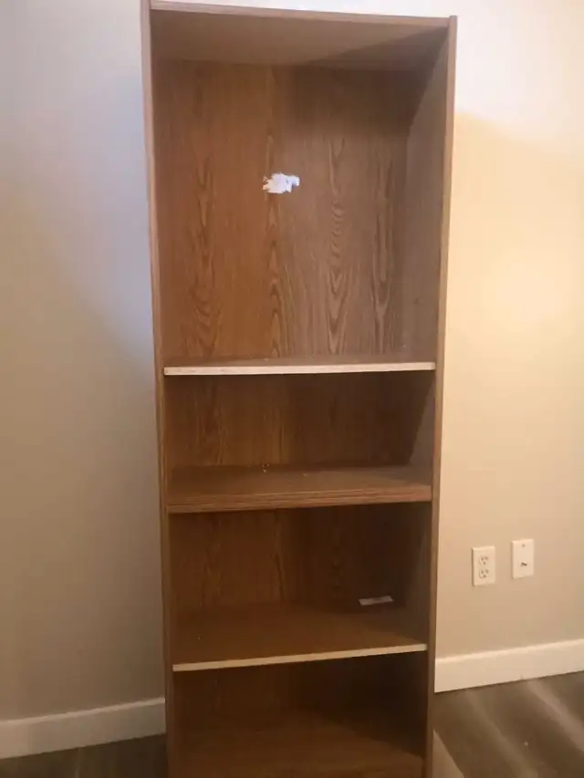 Good condition shelf in Bookcases & Shelving Units in Edmonton - Image 2