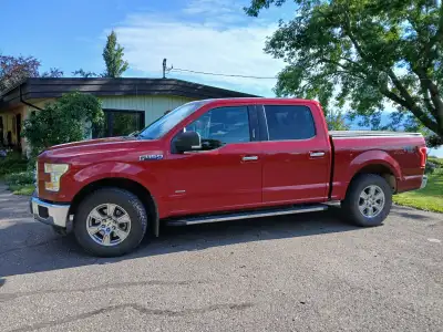 4X4 Supercrew 2.7L ecoboost engine XLT series equipment group 302A Towing package One owner, well ma...