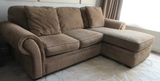 Couch with lounger and matching drapes628657121141791224
