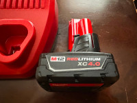 MILWAUKEE M12 BATTERY/CHARGER