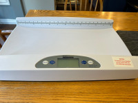 Baby Scale - Medical Equipment 