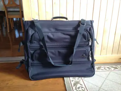 Housse à vêtements Atlantic, View more