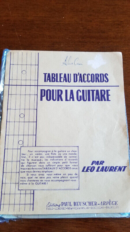 Livres Accompagnement Accord GUITARE et cahiers feuilles musique dans Guitares  à Lac-Saint-Jean - Image 4