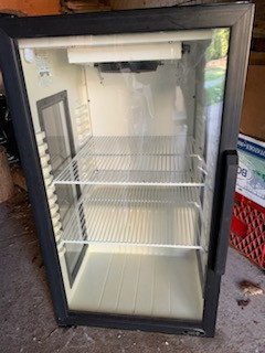 counter top glass front fridge in Refrigerators in Comox / Courtenay / Cumberland