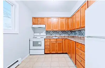 Private room for rent Available in shared apartment,girls only, easily accessible to Walmart, Indian...