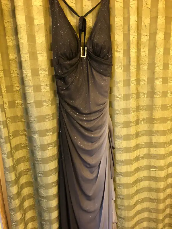 Beautiful ombre grey silver sparkly long gown - 14 P62863262208259124
