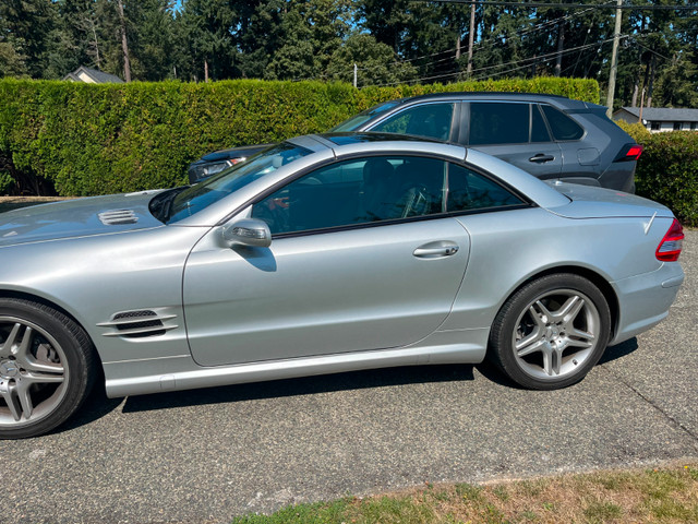 2008 Mercedes-Benz SL 550 Low km in Cars & Trucks in Victoria - Image 3
