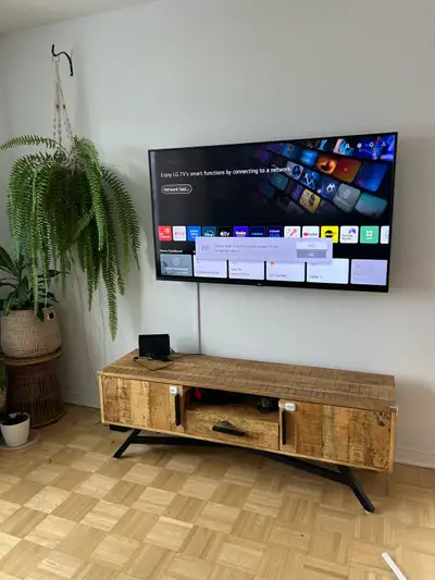 installation television , View more