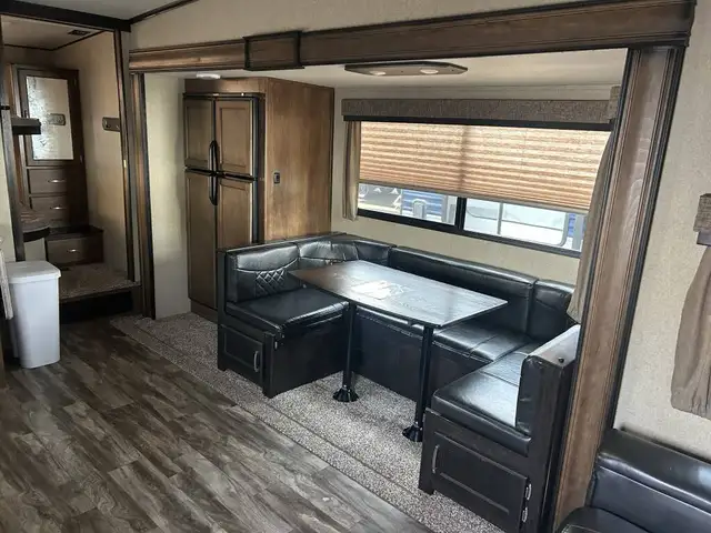 2018 Grande Design Reflection in Travel Trailers & Campers in Fort St. John - Image 5
