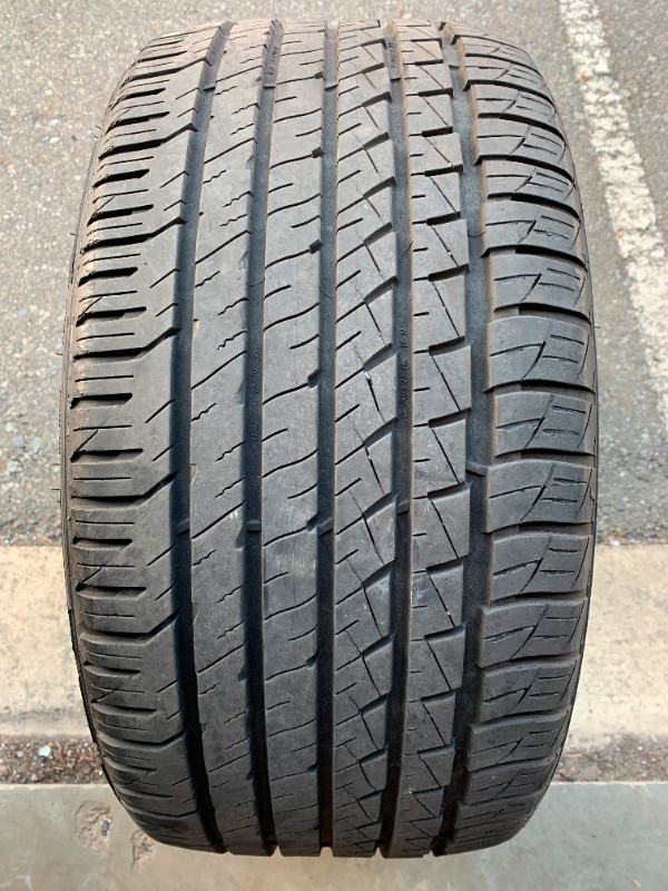 1 x single 265/35/19 Goodyear Eagle F1 all season with 75% tread in Tires & Rims in Delta/Surrey/Langley
