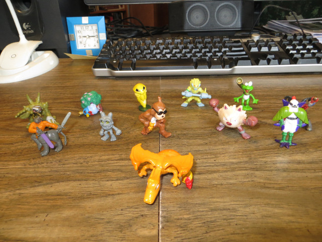 BANDAI  DIGIMON  ASSORTED DIGITAL MONSTERS MINI FIGURES in Arts & Collectibles in Belleville