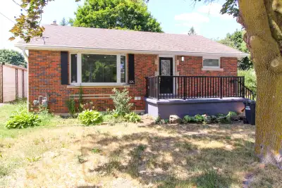 This beautiful 2 bedroom, 2 bathroom place could be your perfect place to call home! Located on 191...