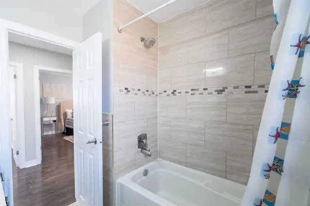 Room rent in Scarborough ( Lawrence , kingston & Morningside) in Room Rentals & Roommates in City of Toronto - Image 5