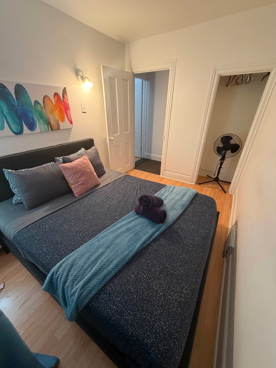 3BR Furnished uOttawa – ALL INCLUSIVE – 2 Min Walk – Sept 1 4